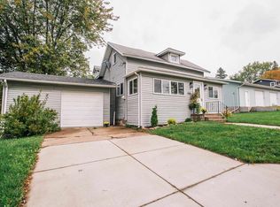 302 W MILLER STREET, Greenwood, WI 54437
