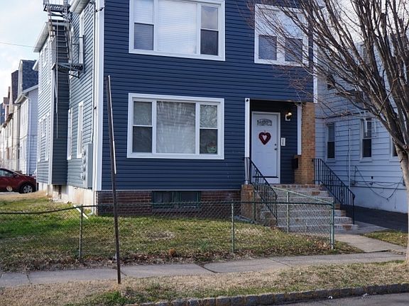 2nd image of 245 Ampere Pkwy #3