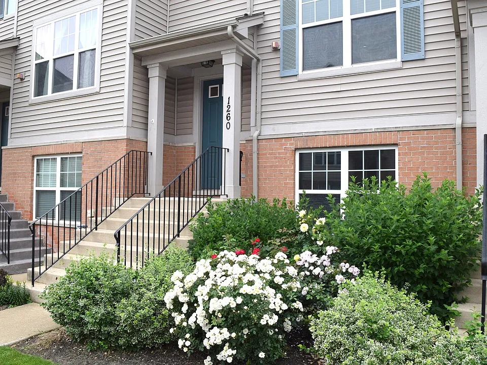 1260 Evergreen Ave