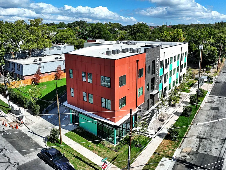 3000 Duval St #105 — Photo 24