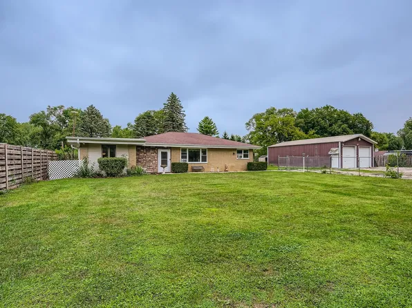 26066 W Oak Ave, Antioch, IL 60002