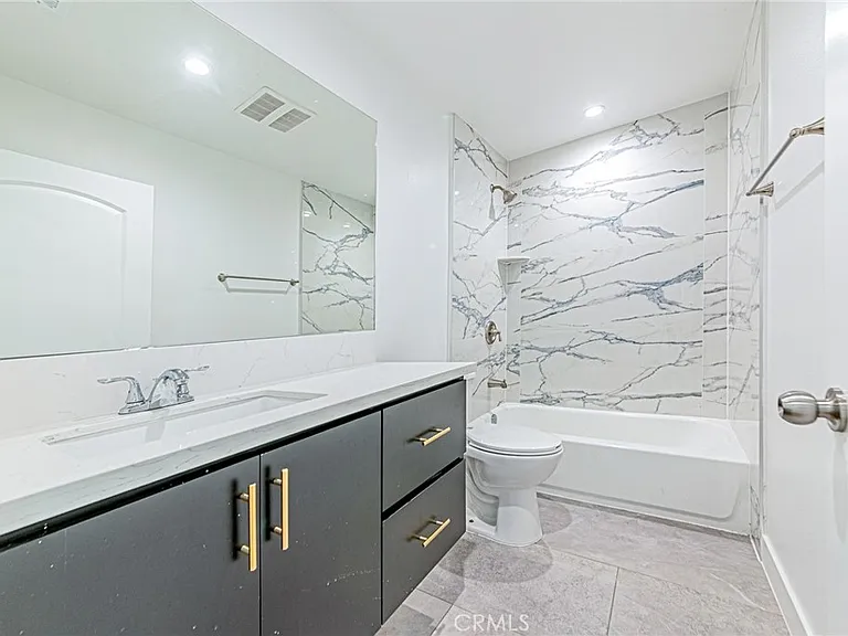 10424 Graham Ave — Photo 16
