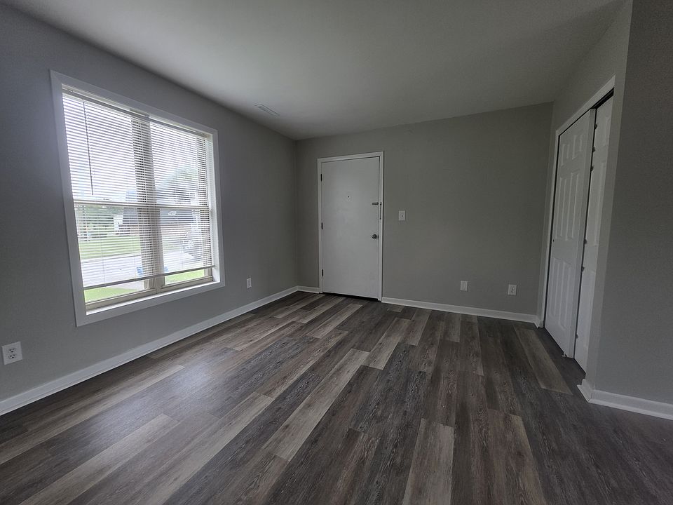 1st image of 524 E Brown Ave #6