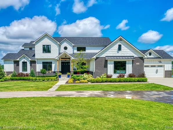 13835 Twelve Mile Rd, South Lyon, MI 48178
