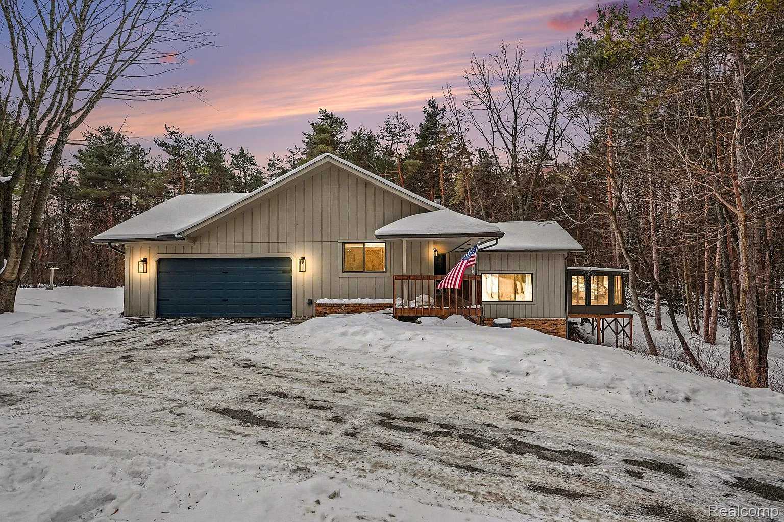 1276 Oakwood Rd photo 1