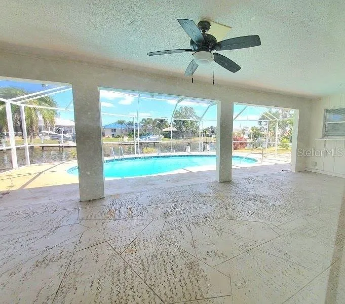 3 bed, 2.0 bath, 1673 sqft, $2,500 — Photo 4