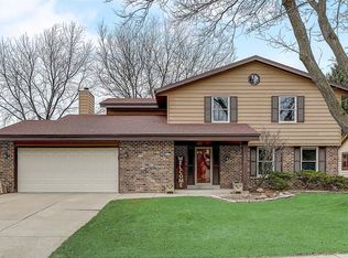 1608 Butler Dr, Waukesha, WI 53186