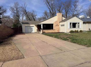 1109 Fairview Rd, McPherson, KS 67460