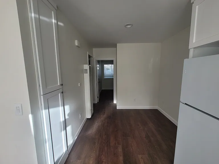 1046 N Banning Blvd #1048 — Photo 6