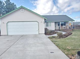 605 Center Ridge Dr, Culver, OR 97734