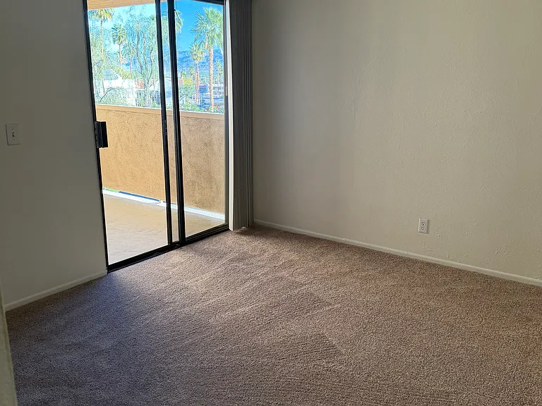 El Paseo Place — Photo 19