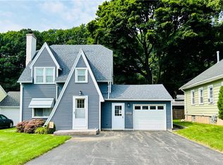 88 Birchwood Dr, Rochester, NY 14622