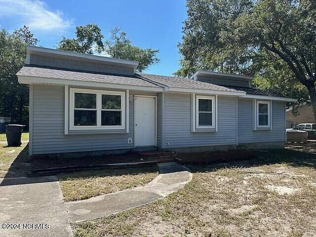 1st image of 317 Herring Dr