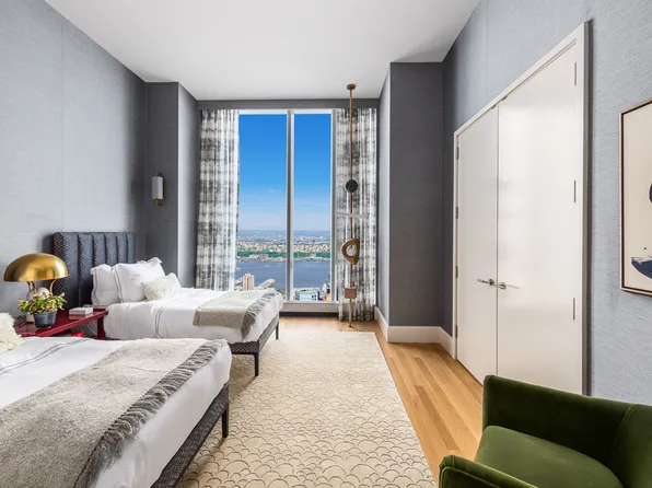 217 West 57th Street image 8 of 23