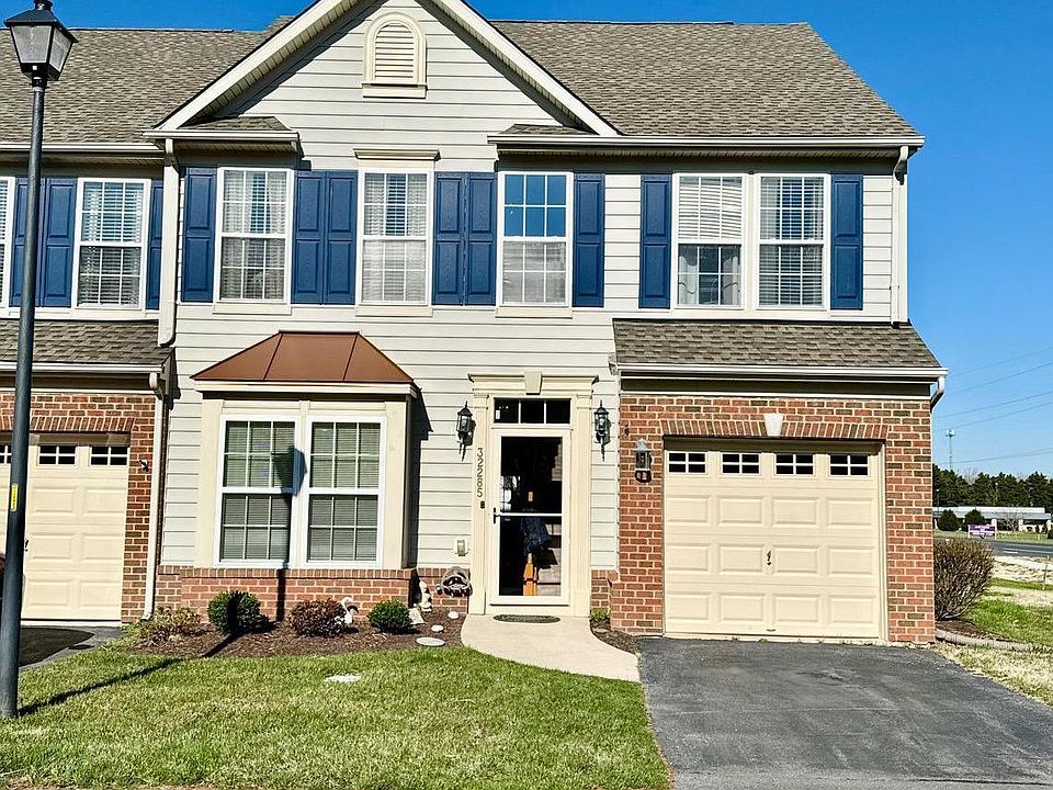 1st image of 32285 Pelican Ct