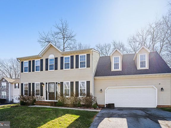 3rd image of 3712 Andover Ln
