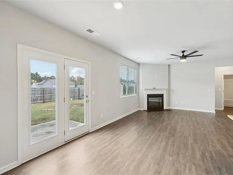 6637 Bluffview Dr — Photo 8