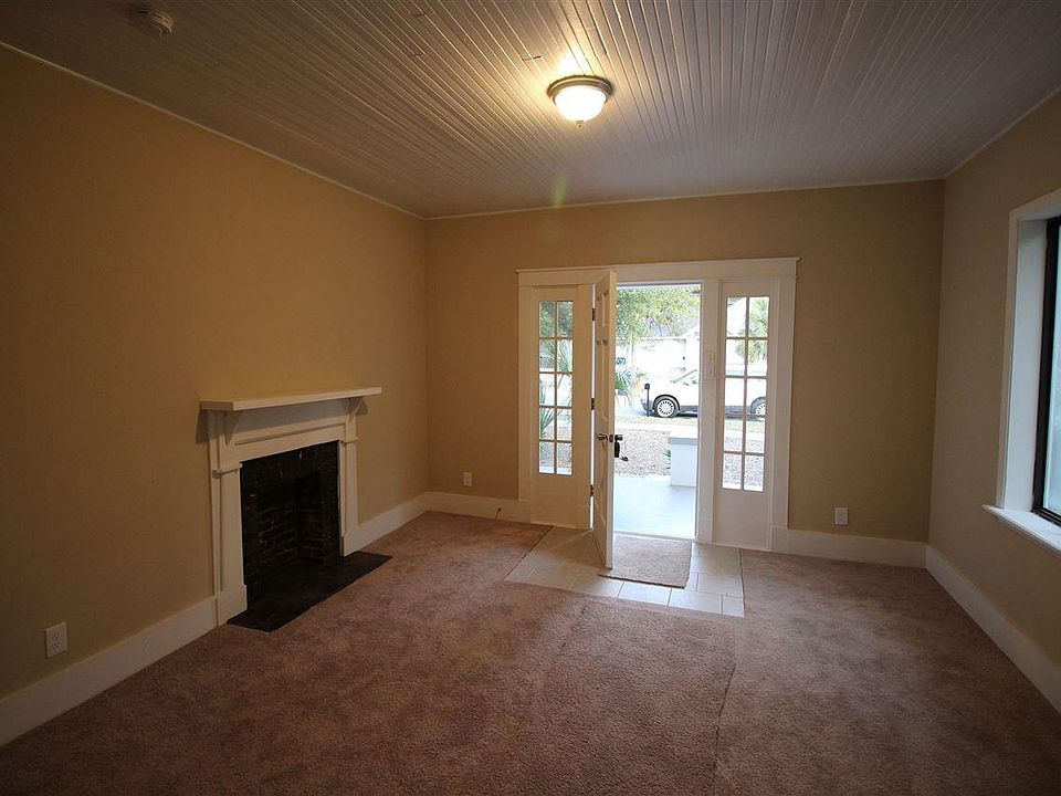 1st image of 1405 N 8th Ave
