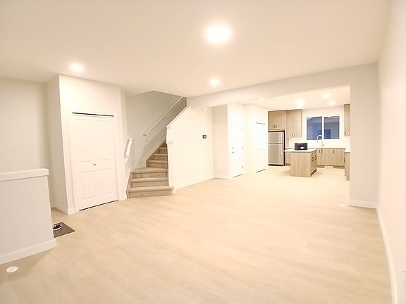 4th image of 3347 169th St SW