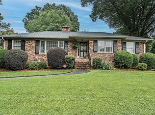 5511 Valley Forge Rd, Charlotte, NC 28210