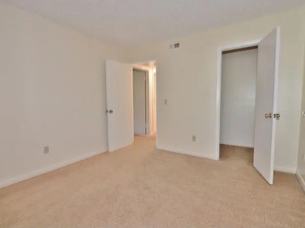 4810 S Dauphin Ave, Tampa, FL 33611