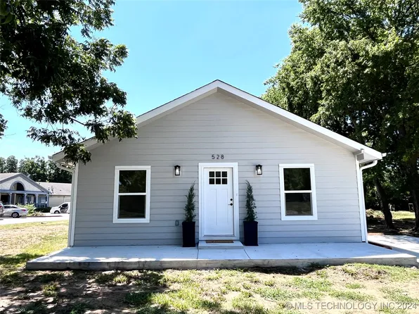 528 E Lake Murray Dr, Ardmore, OK 73401