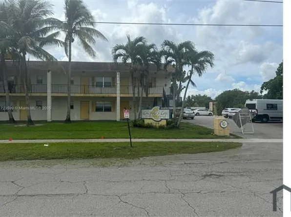 4160 NW 21st St #211F, Lauderhill, FL 33313