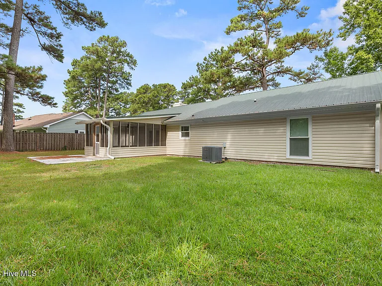 111 Silver Leaf Dr — Photo 23