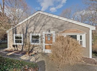 76 Overlook Rd, Weymouth, MA 02189