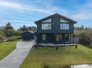 506 Sand Dune Avenue SW, Ocean Shores, WA