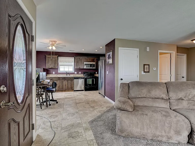 2121 Virginia Ave — Photo 8