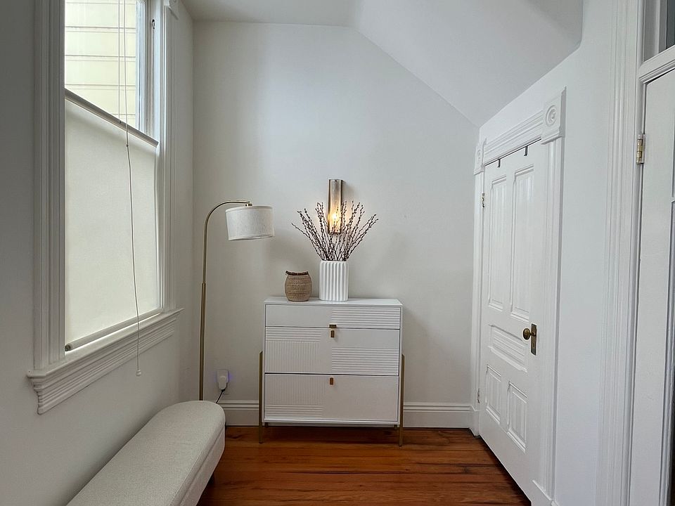 extra space perfect for desk area