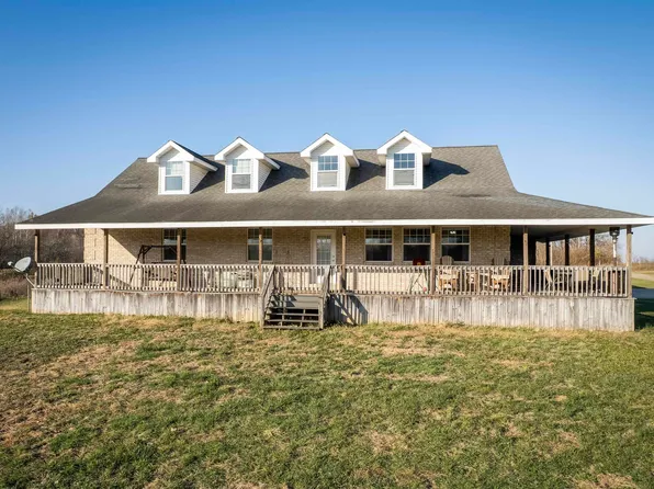 1390 N 200 W, Winchester, IN 47394