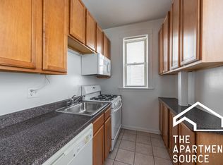 7507 N Greenview Ave #1, Chicago, IL 60626