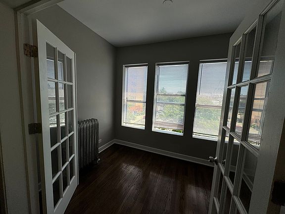 5th image of 7436 S Kingston Ave #3S