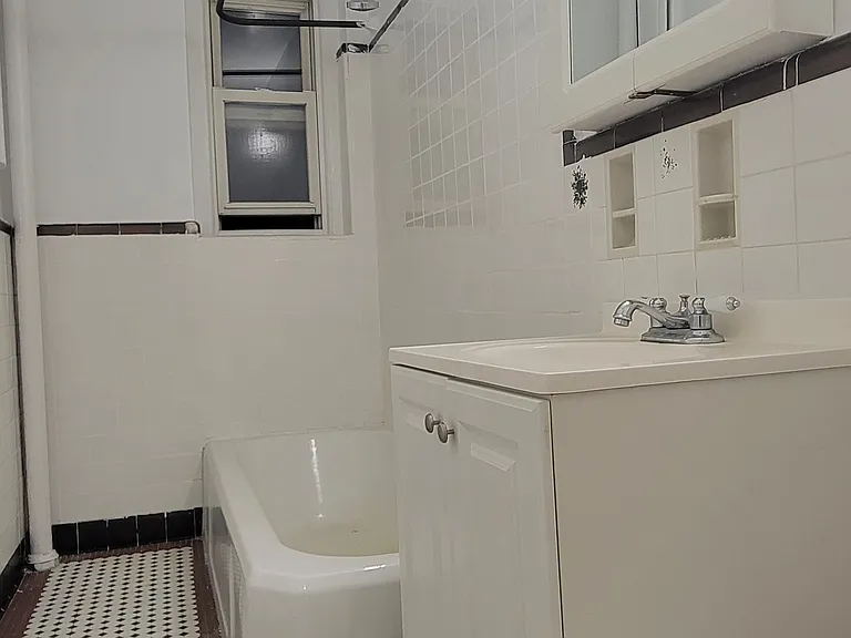 1615 Avenue I #419 — Photo 9
