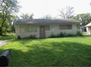 8816 Parkdale Dr, Caseyville, IL