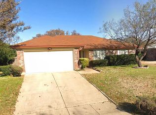 3337 Railfence Rd, Forest Hill, TX 76119