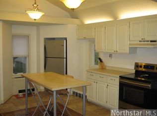 279 Curtice St E, Saint Paul, MN 55107