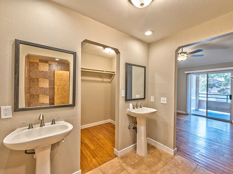 2251 Wigwam Pkwy #323 — Photo 10
