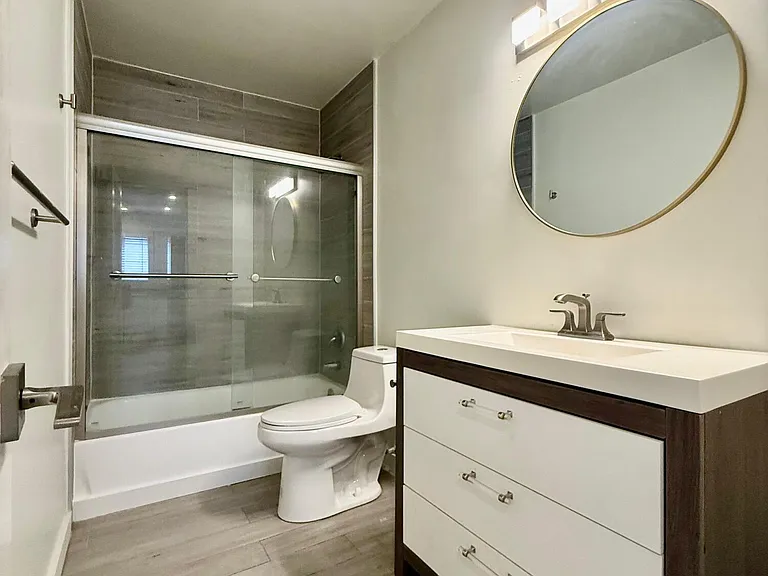 1215 NE 17th Ave #6 — Photo 9
