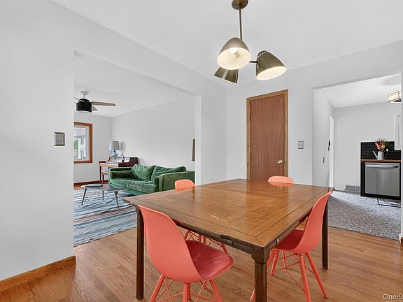 4th image of 21 S Brett Street