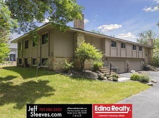 11971 71st Ave N, Maple Grove, MN 55369