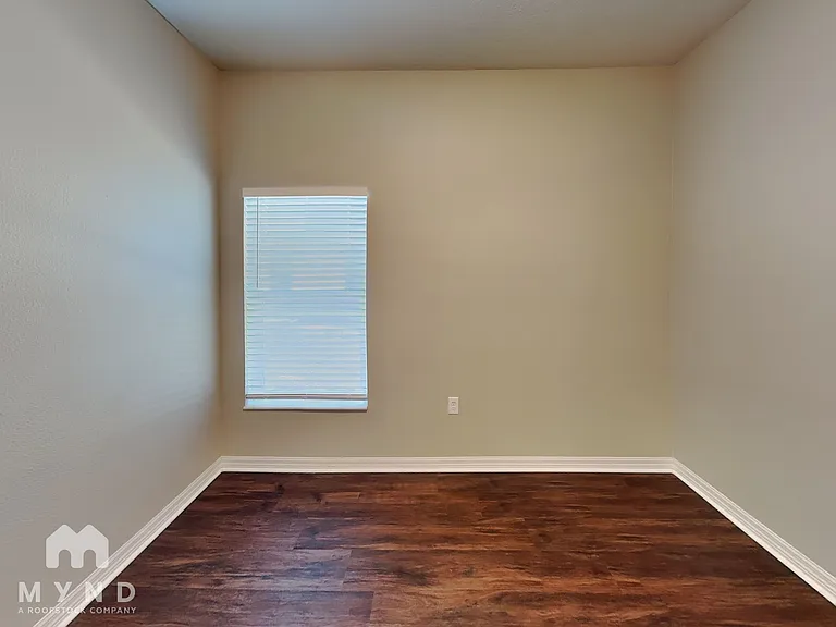 7951 Harbor Bridge Blvd — Photo 11