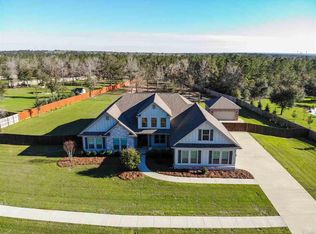 2369 Phylis Rae Dr, Pace, FL 32571