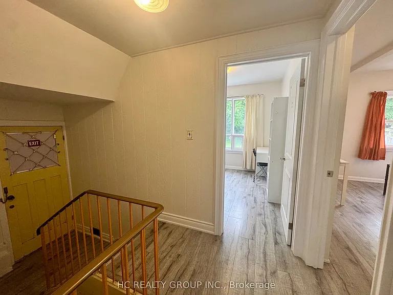 389 Ruth Ave — Photo 11