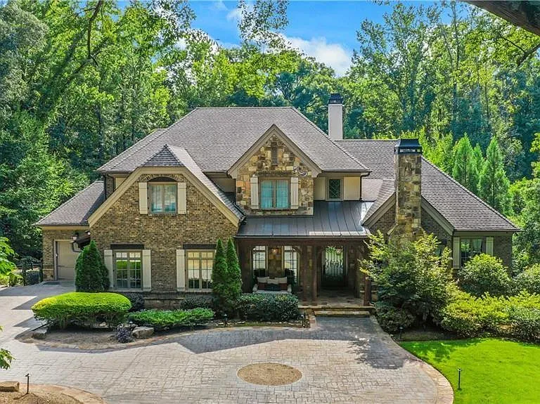 5265 Peachtree Dunwoody Rd — Photo 111