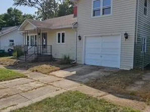 320 Knox Rd, Kingsford Heights, IN 46346