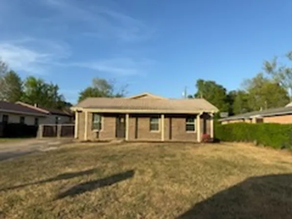 310 Monroe Dr NW, Decatur, AL 35601