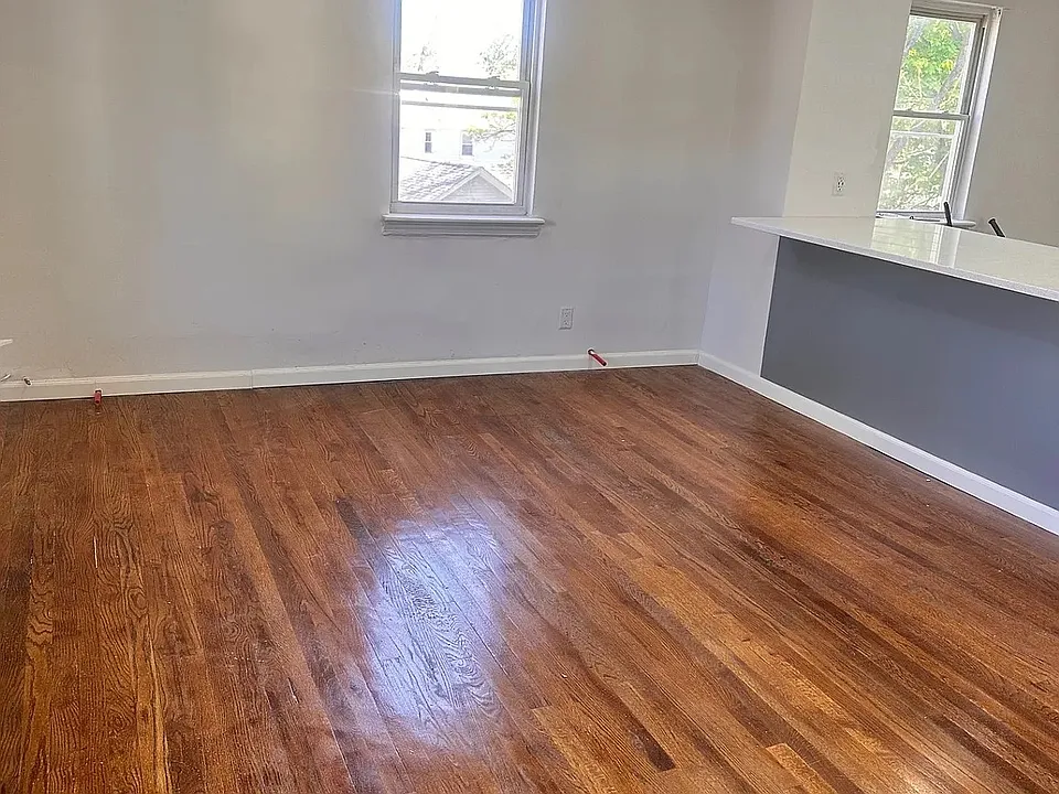 10 Christopher Ct #2